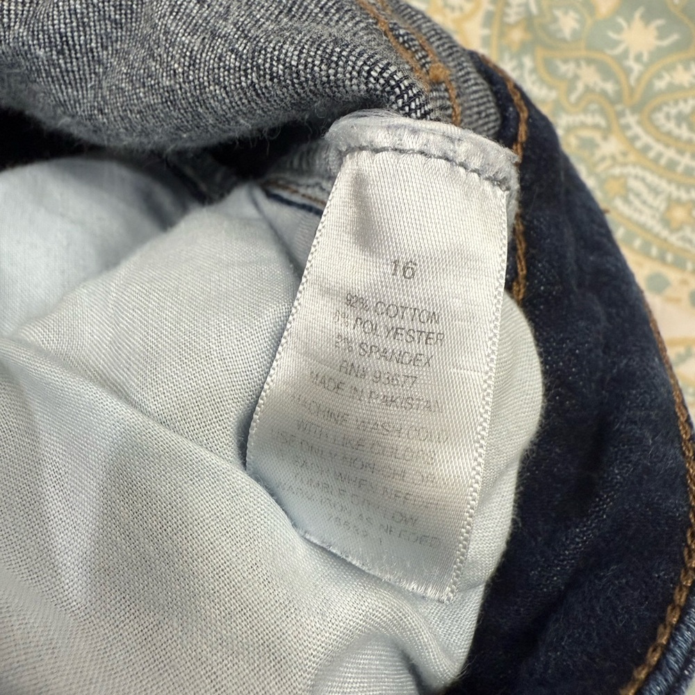 Mid Rise Slim Bootcut a.n.a. Jeans Size 16 - Picture 3 of 9